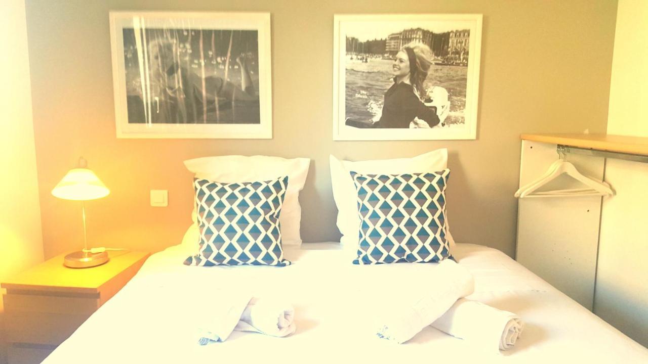 Hotel Sable Et Soleil - Port, Plage Et Jacuzzi Prive Fréjus Szoba fotó